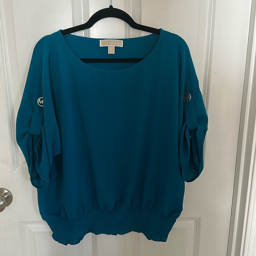 Michael Kors blouse -Teal Blue
No tags-but never worn 
Gather at waist